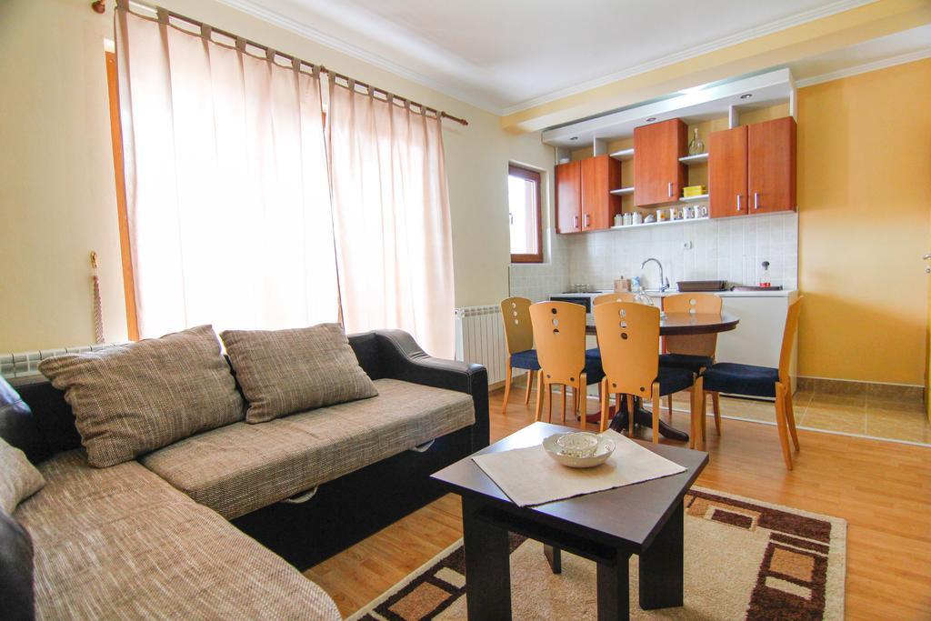 Apartments Andric คาลูแยร์สแก บาเร ภายนอก รูปภาพ